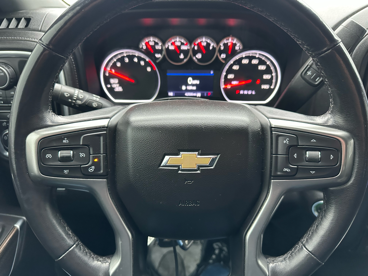 Chevrolet Silverado 1500 4WD Crew Cab 157" LT 2021