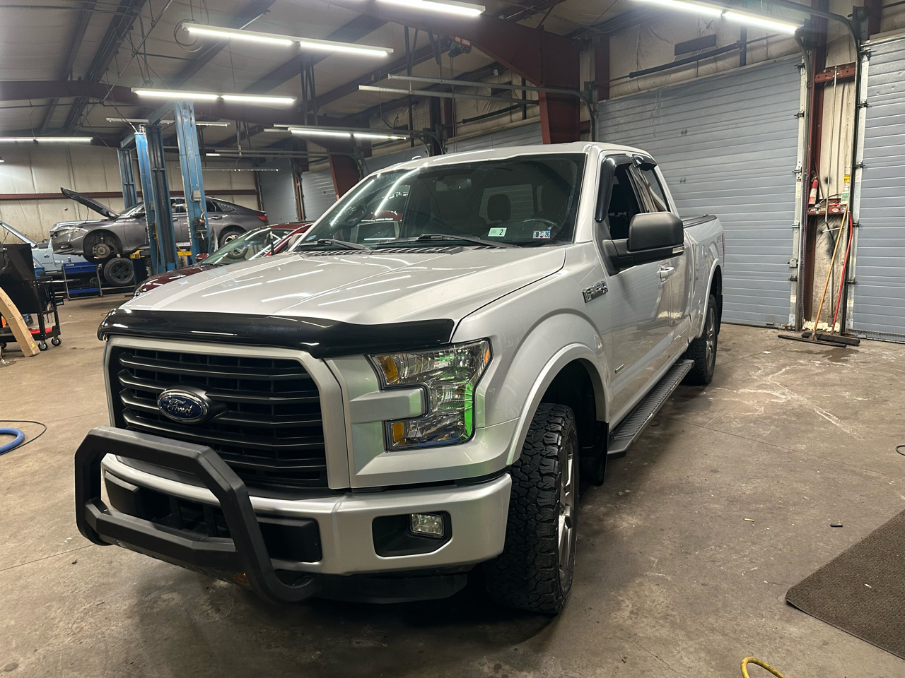2015 Ford F-150 XLT's photo