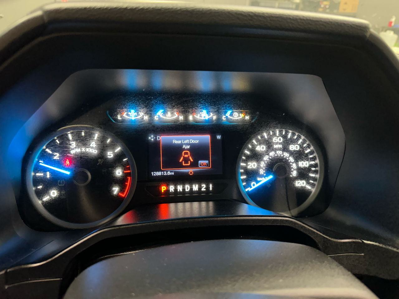 Ford F-150 4WD SuperCab 163" XLT w/Midbox Prep 2015