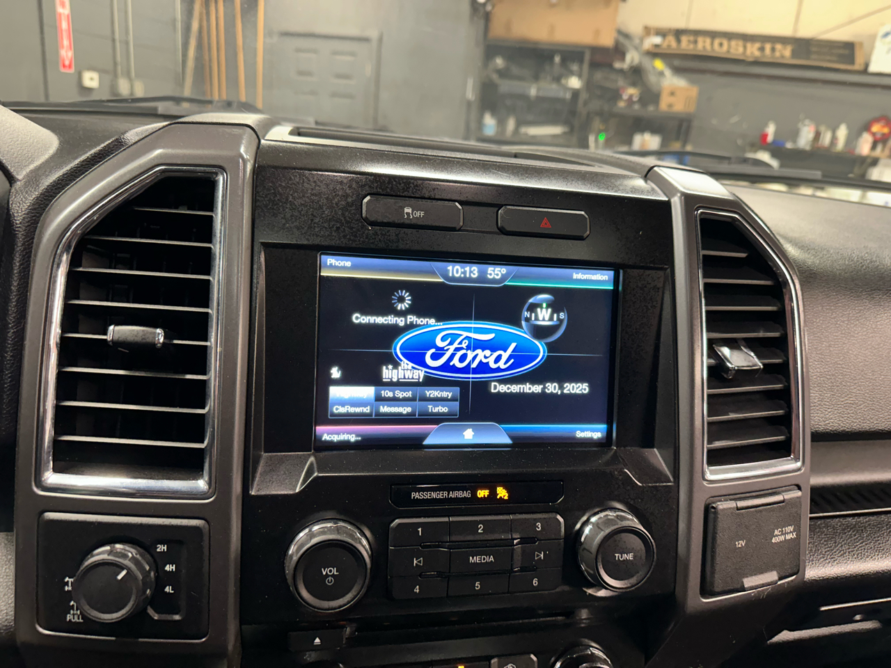 Ford F-150 4WD SuperCab 163" XLT w/Midbox Prep 2015