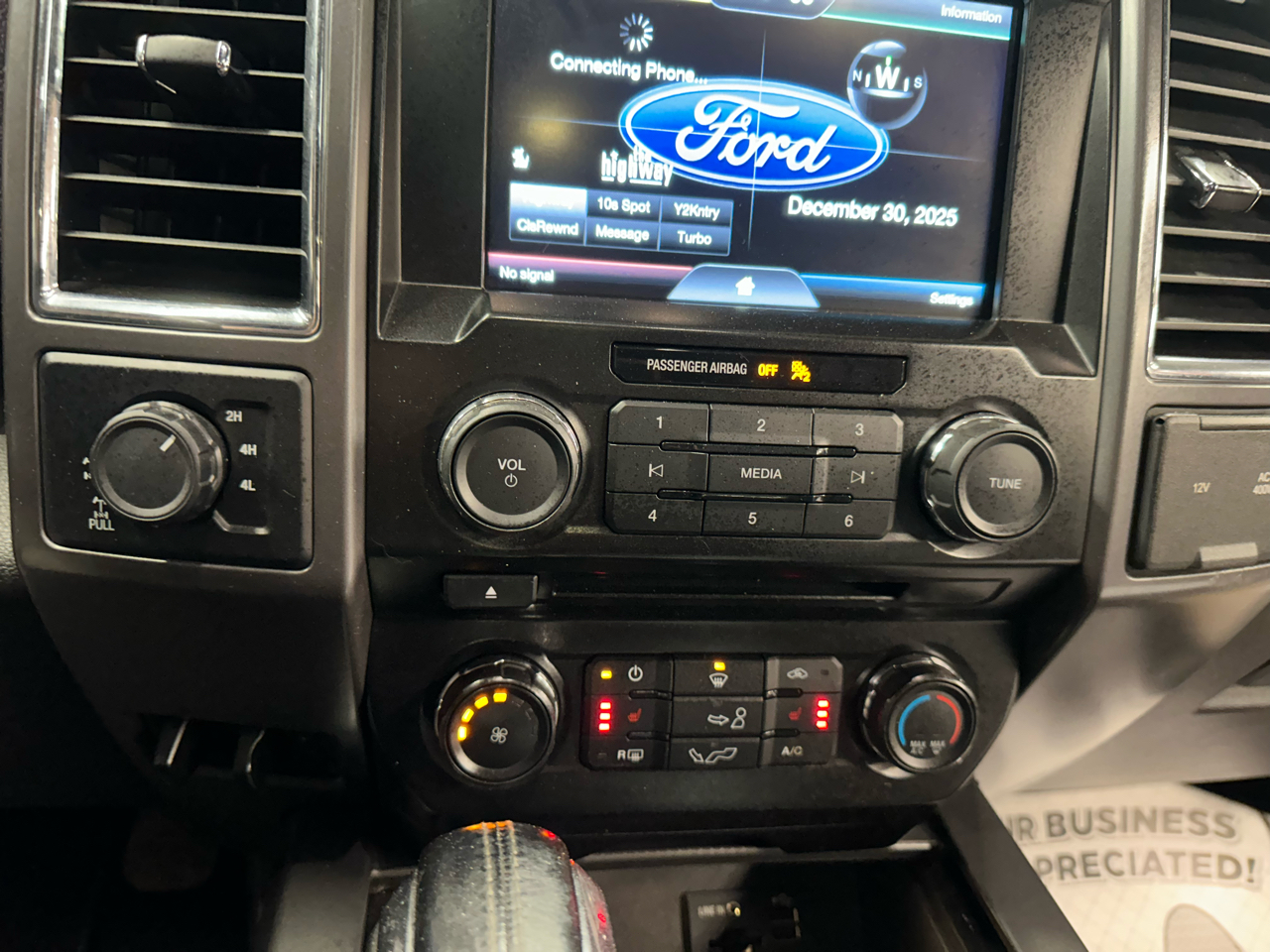 Ford F-150 4WD SuperCab 163" XLT w/Midbox Prep 2015