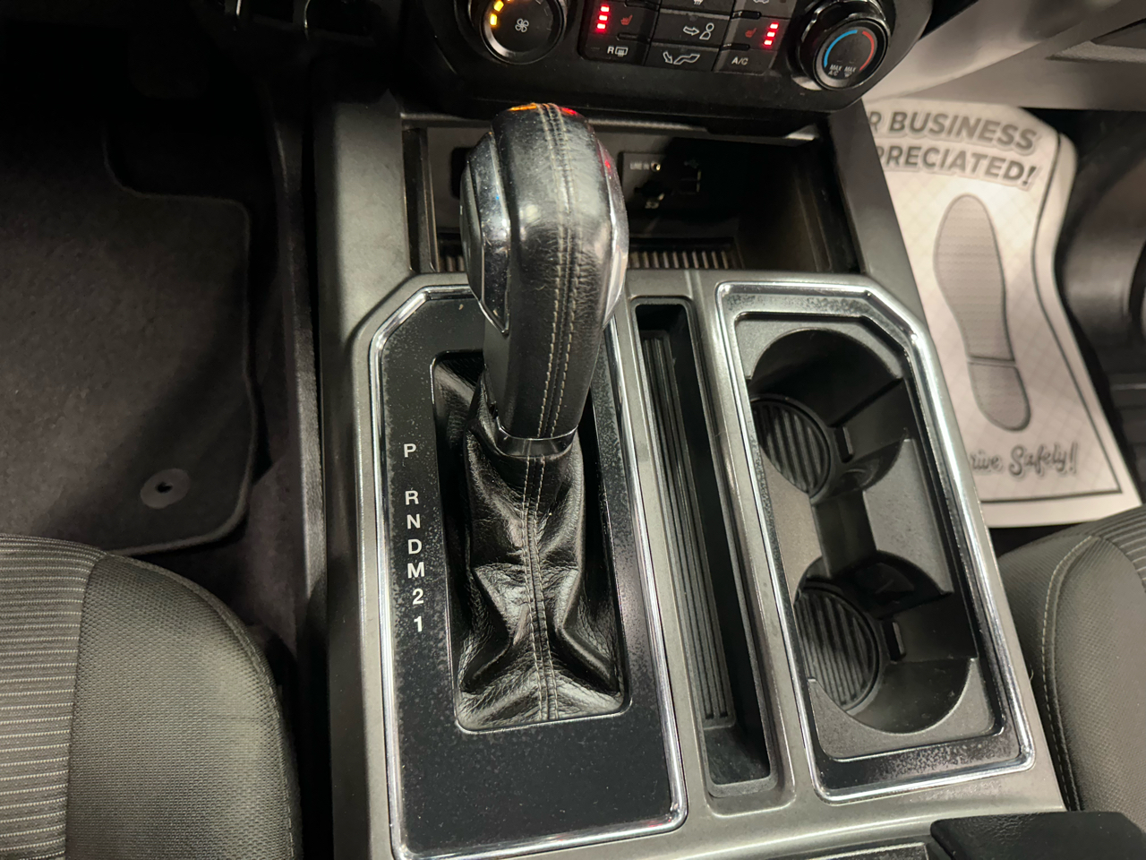 Ford F-150 4WD SuperCab 163" XLT w/Midbox Prep 2015