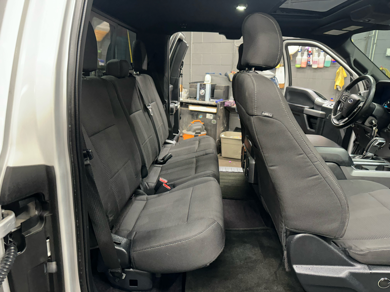 Ford F-150 4WD SuperCab 163" XLT w/Midbox Prep 2015