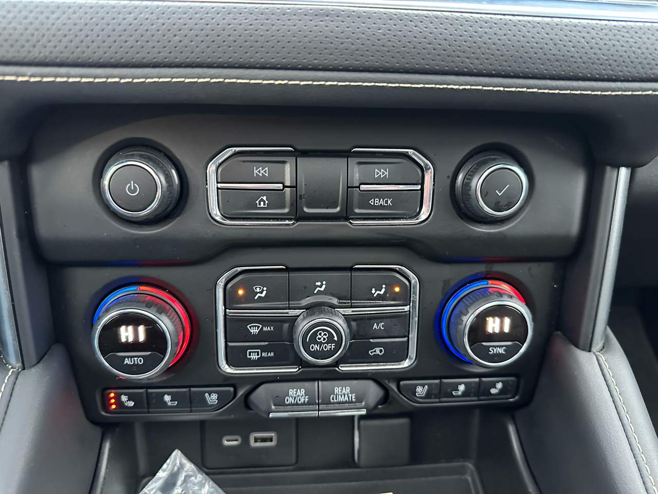 Chevrolet Tahoe 4WD 4dr Premier 2021