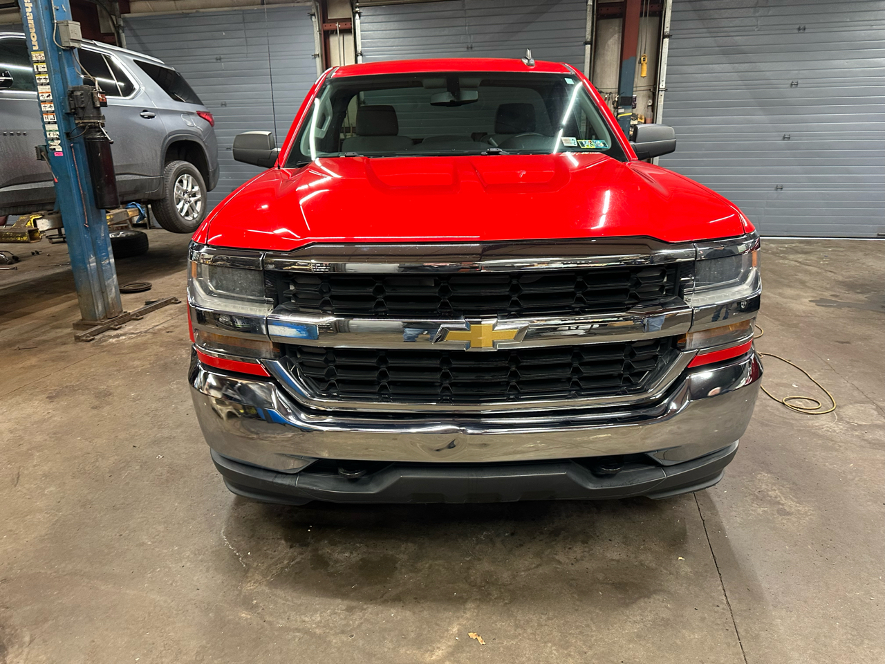 Chevrolet Silverado 1500 4WD Reg Cab 133.0" LS 2016