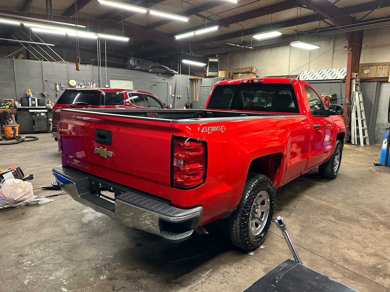 Chevrolet Silverado 1500 4WD Reg Cab 133.0" LS 2016