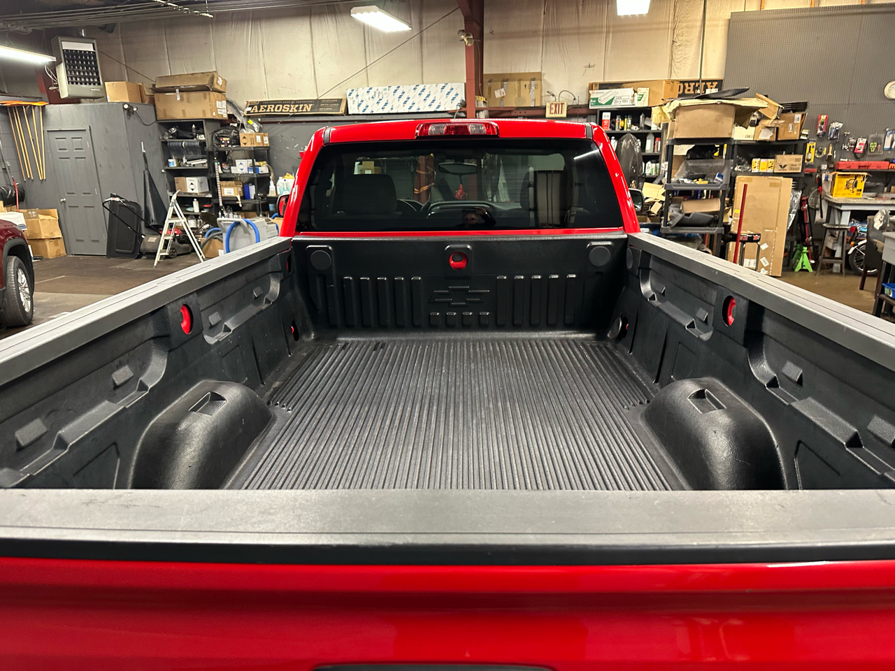 Chevrolet Silverado 1500 4WD Reg Cab 133.0" LS 2016