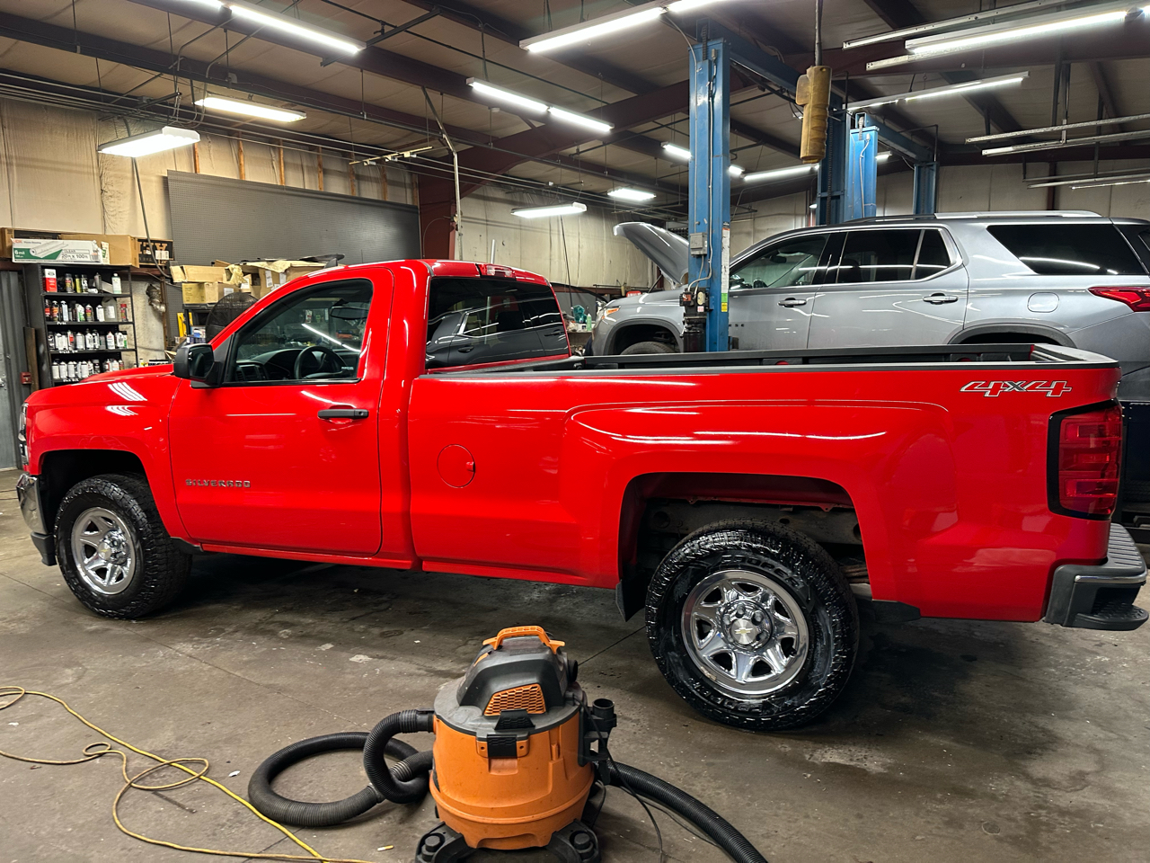 Chevrolet Silverado 1500 4WD Reg Cab 133.0" LS 2016