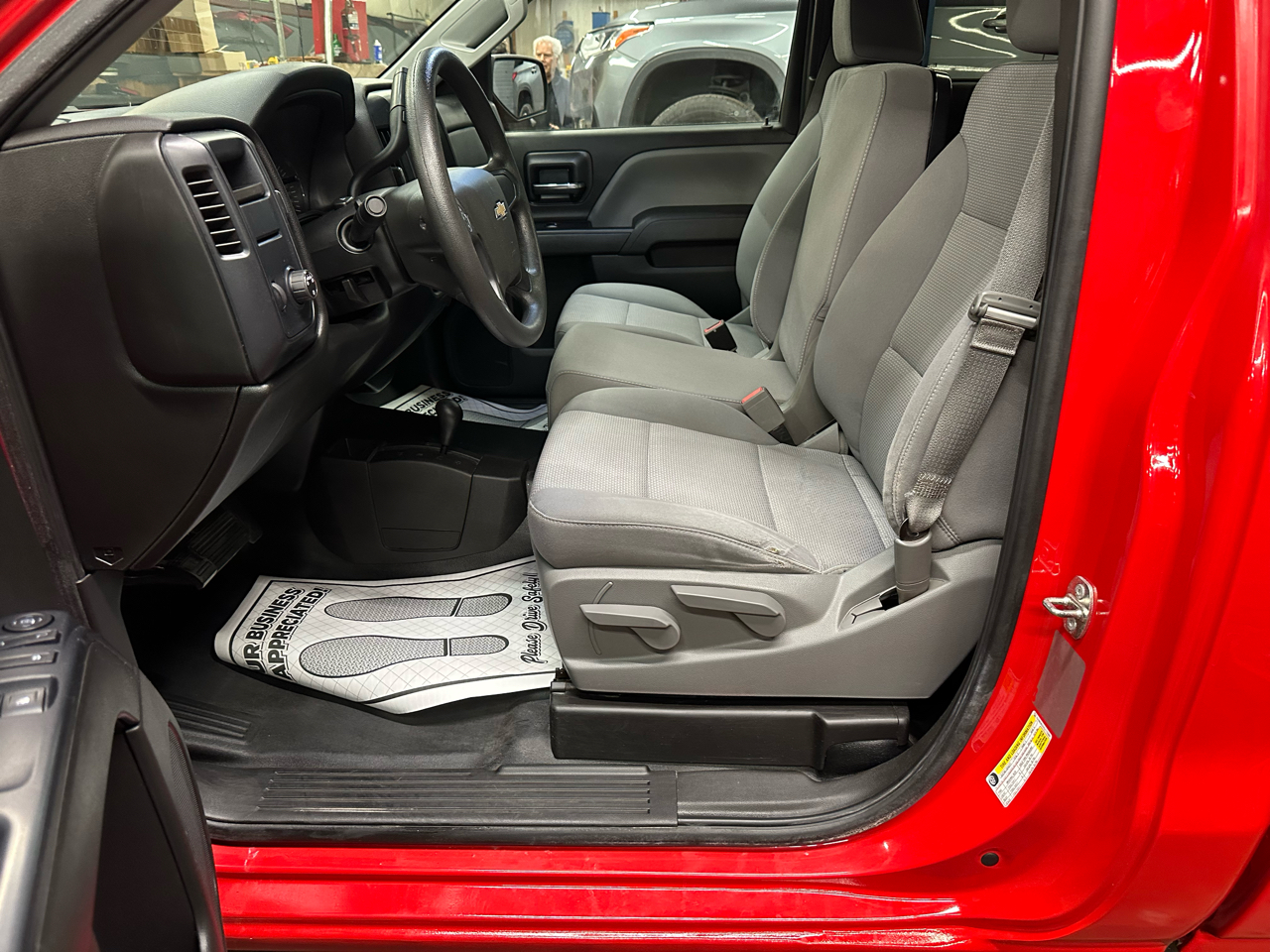 Chevrolet Silverado 1500 4WD Reg Cab 133.0" LS 2016