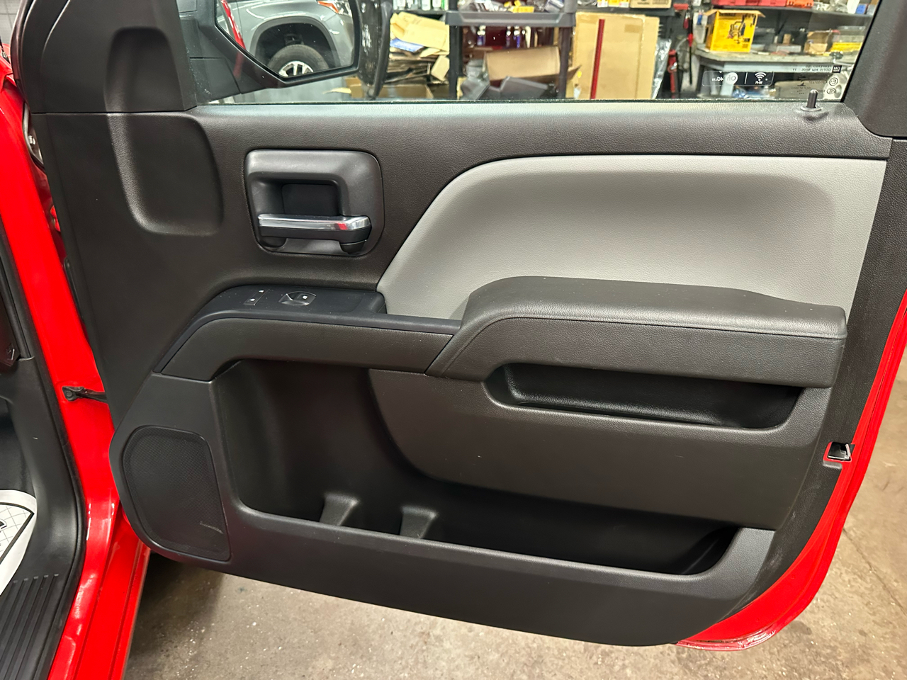 Chevrolet Silverado 1500 4WD Reg Cab 133.0" LS 2016