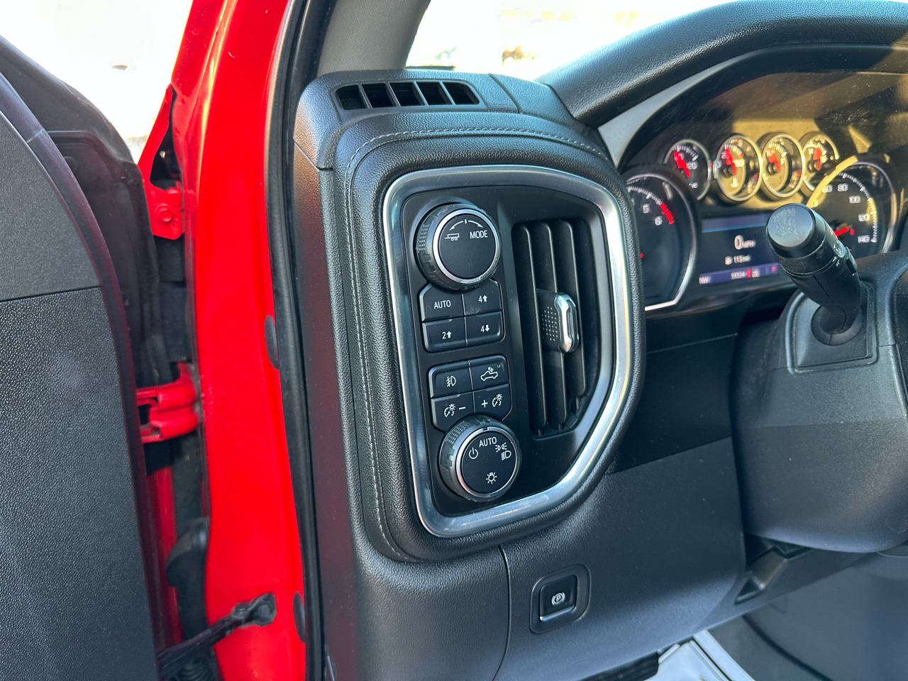 Chevrolet Silverado 1500 4WD Crew Cab 147" RST 2020