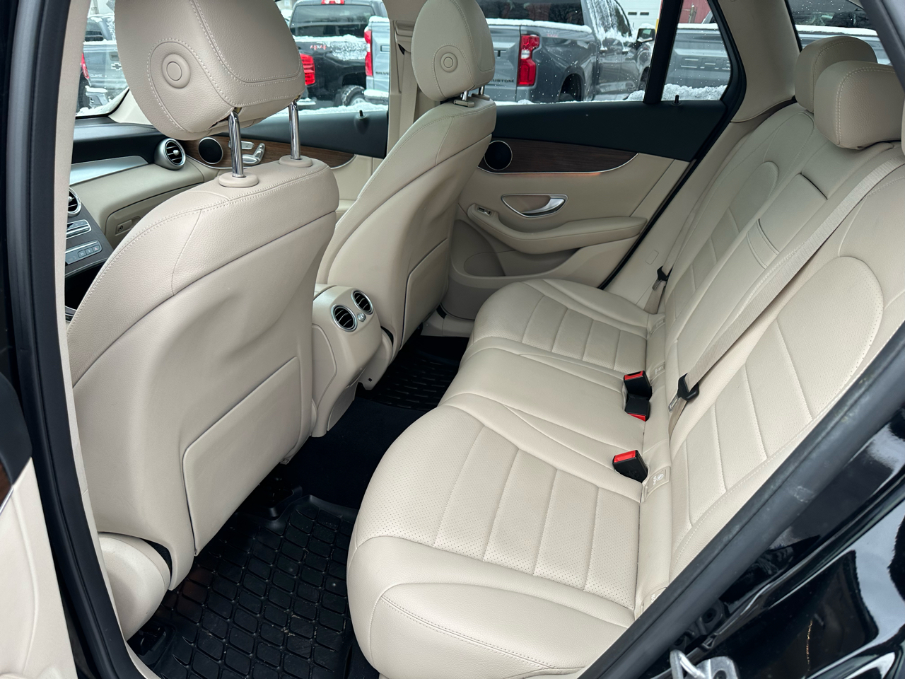 Mercedes-Benz GLC GLC 300 4MATIC SUV 2022