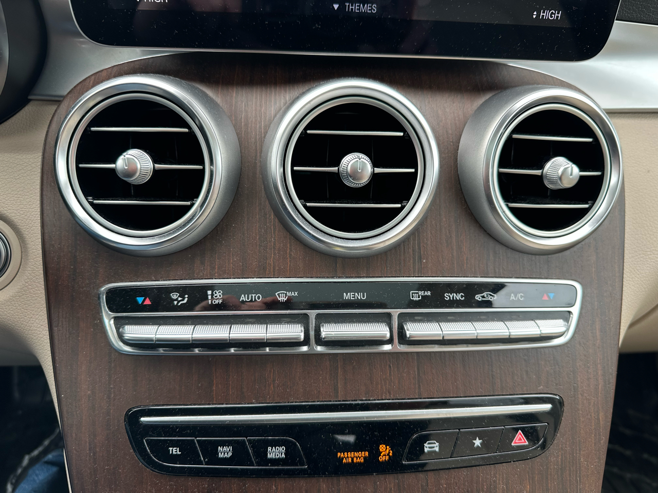 Mercedes-Benz GLC GLC 300 4MATIC SUV 2022