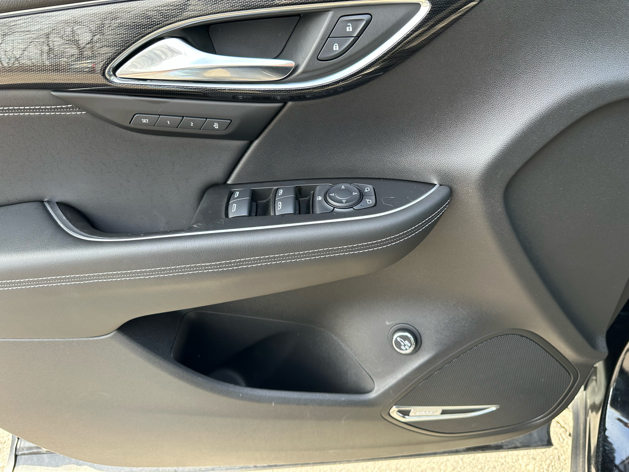 Buick Envision AWD 4dr Essence 2021