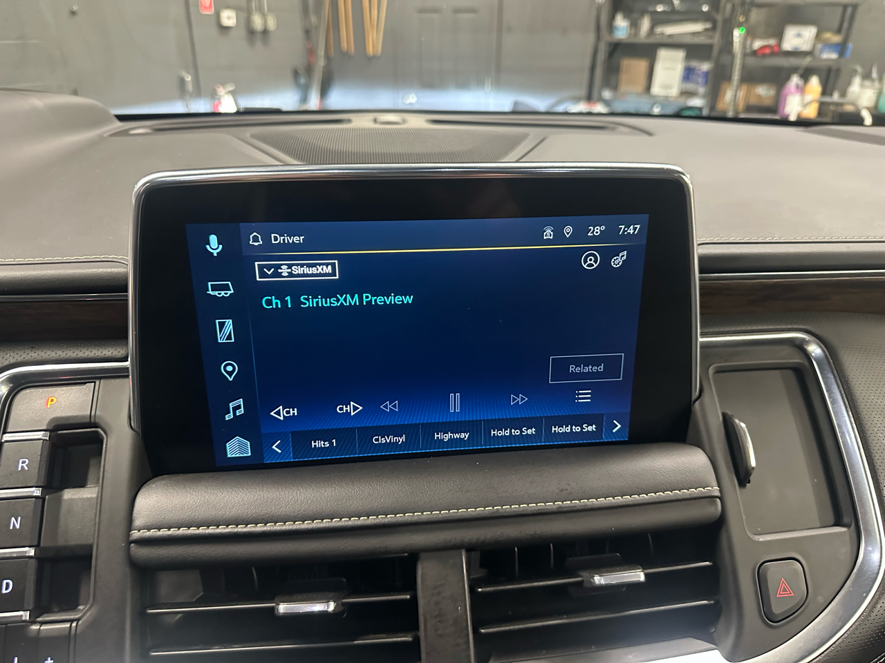 Chevrolet Suburban 4WD 4dr Premier 2023