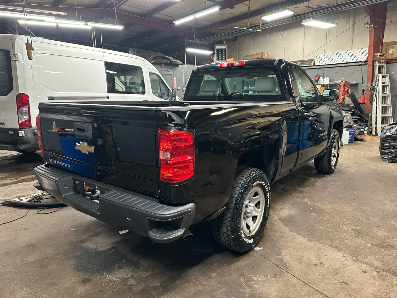 Chevrolet Silverado 1500 4WD Reg Cab 119.0" Work Truck 2017