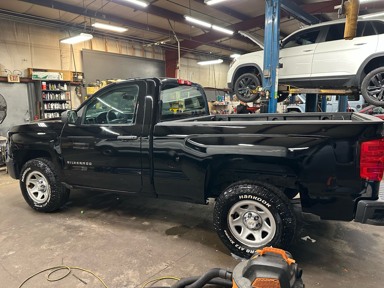 Chevrolet Silverado 1500 4WD Reg Cab 119.0" Work Truck 2017