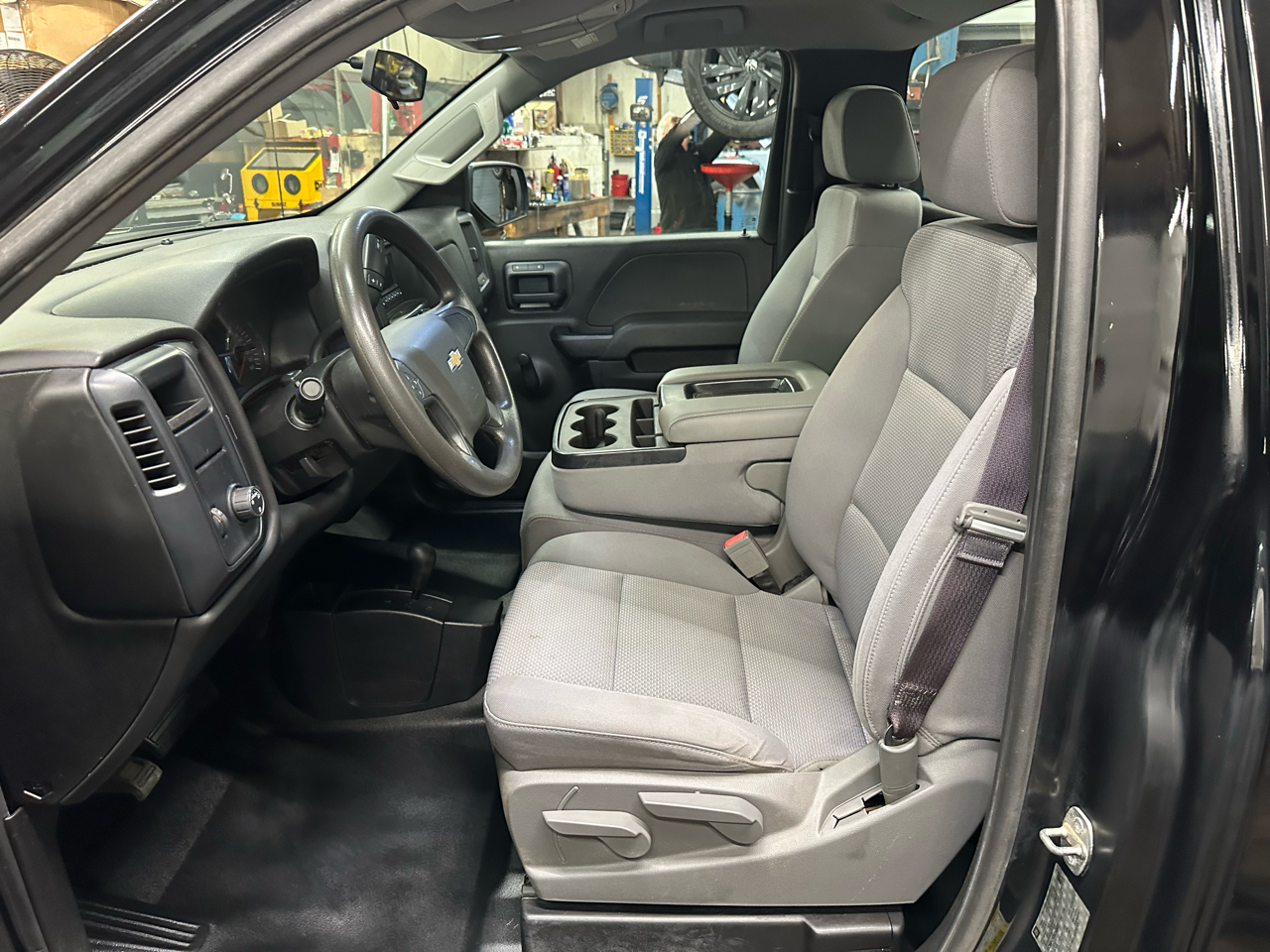 Chevrolet Silverado 1500 4WD Reg Cab 119.0" Work Truck 2017