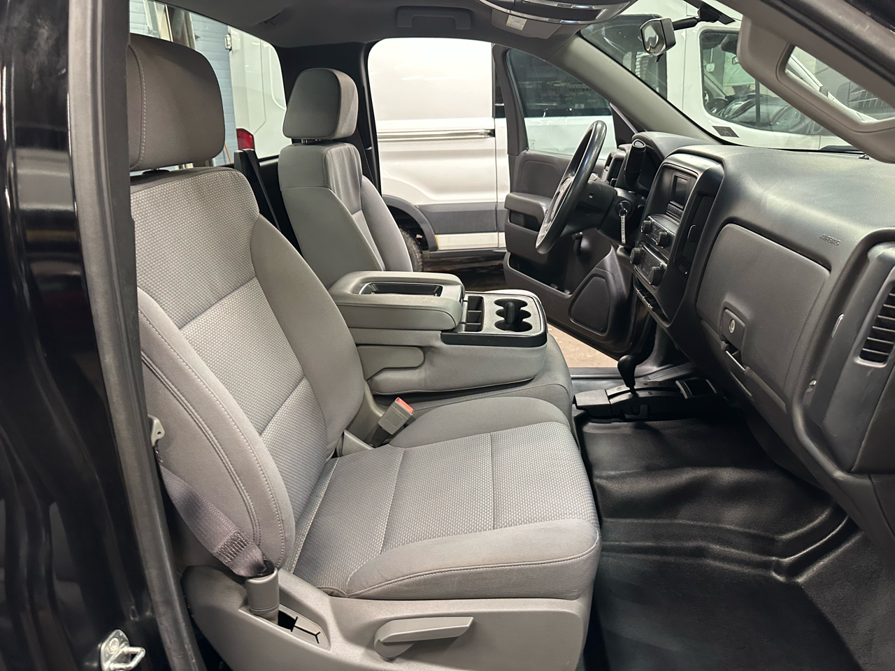 Chevrolet Silverado 1500 4WD Reg Cab 119.0" Work Truck 2017