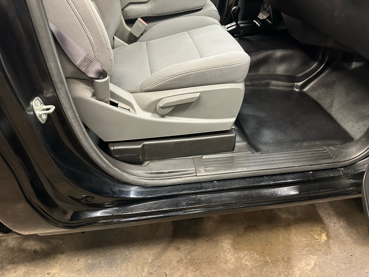 Chevrolet Silverado 1500 4WD Reg Cab 119.0" Work Truck 2017