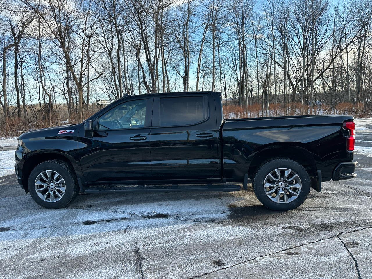 Chevrolet Silverado 1500 4WD Crew Cab 147" RST 2019