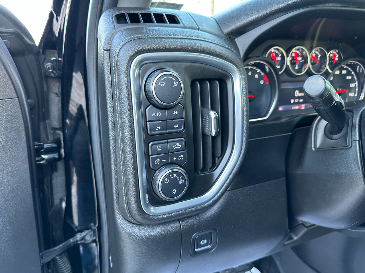 Chevrolet Silverado 1500 4WD Crew Cab 147" RST 2019