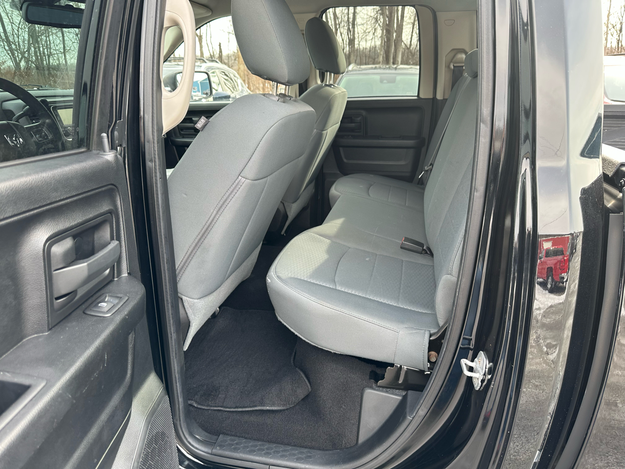 RAM 1500 4WD Quad Cab 140.5" Express 2014