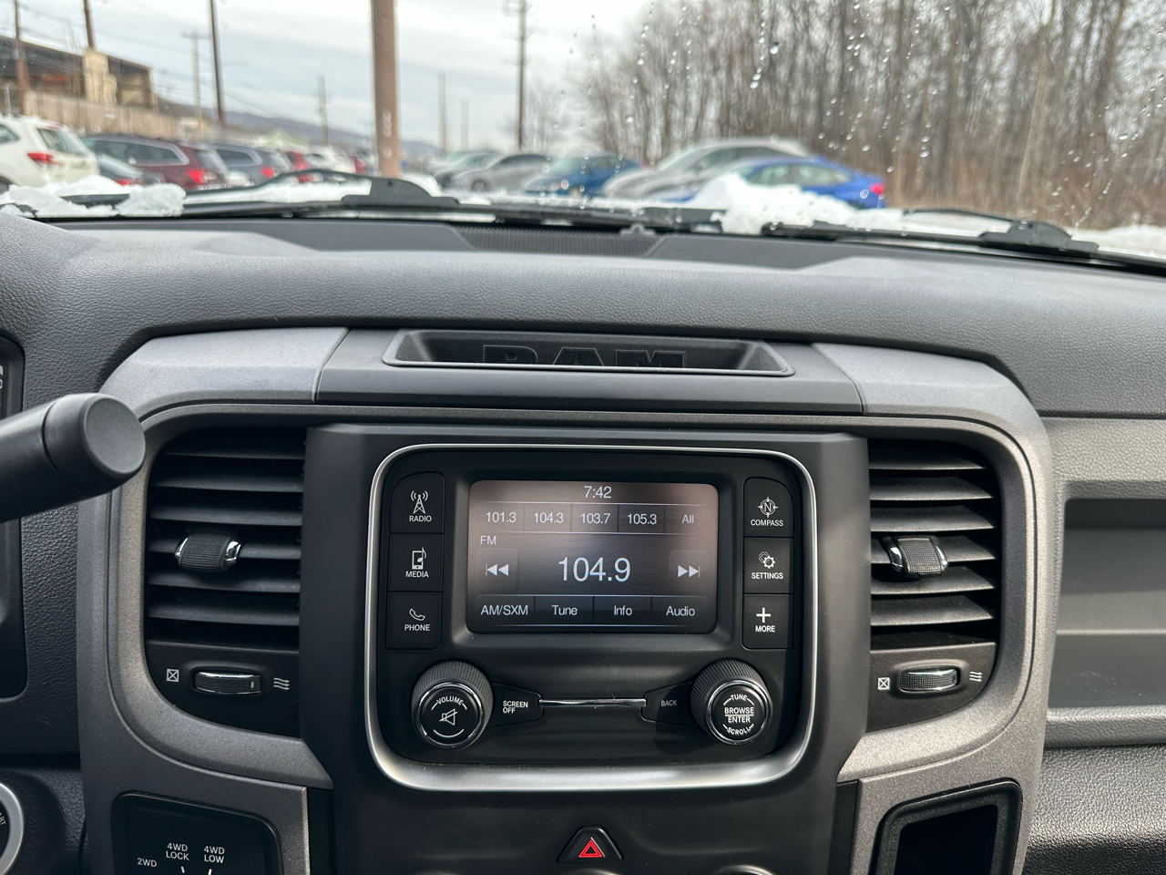 RAM 1500 4WD Quad Cab 140.5" Express 2014