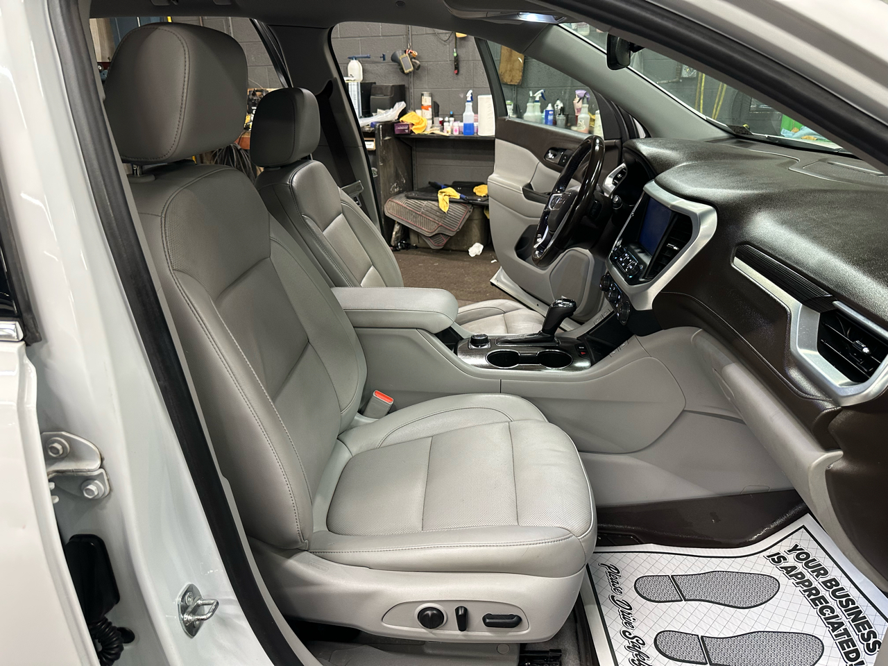 GMC Acadia AWD 4dr SLT w/SLT-1 2018