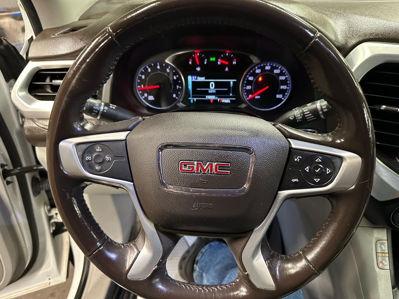 GMC Acadia AWD 4dr SLT w/SLT-1 2018