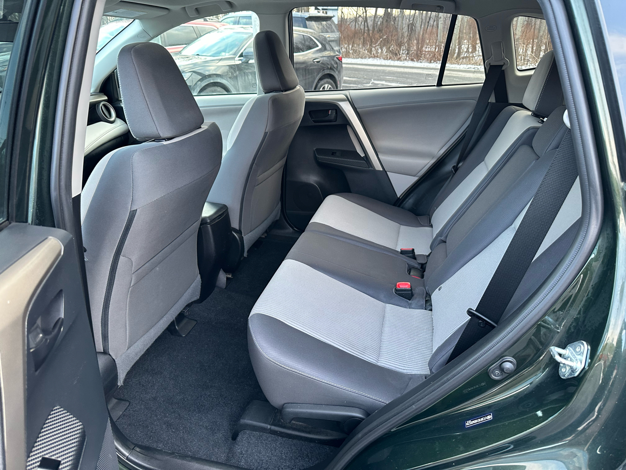 Toyota RAV4 AWD 4dr XLE (Natl) 2013