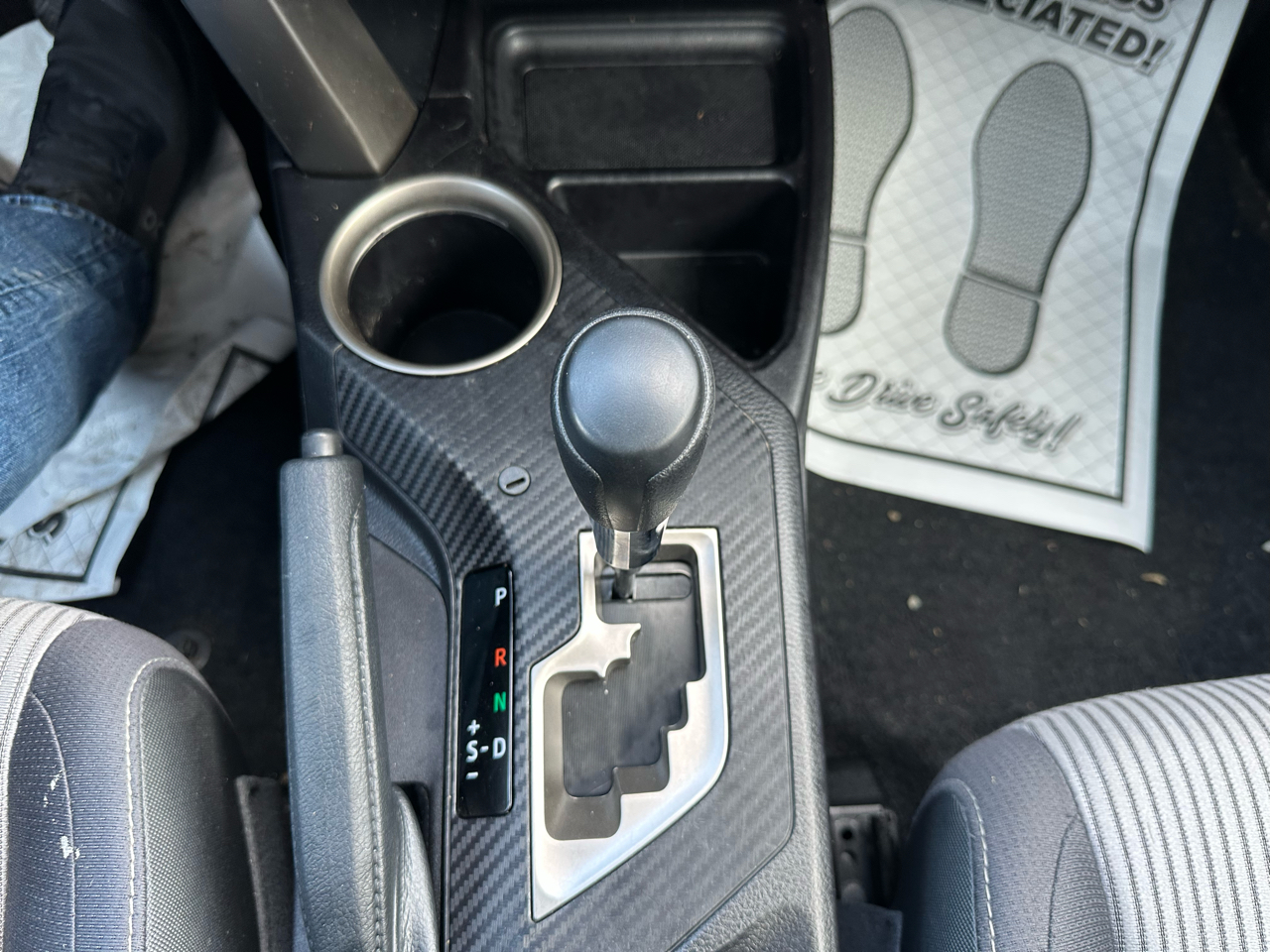 Toyota RAV4 AWD 4dr XLE (Natl) 2013