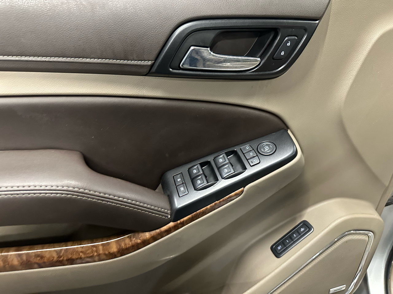 Chevrolet Tahoe 4WD 4dr LTZ 2016