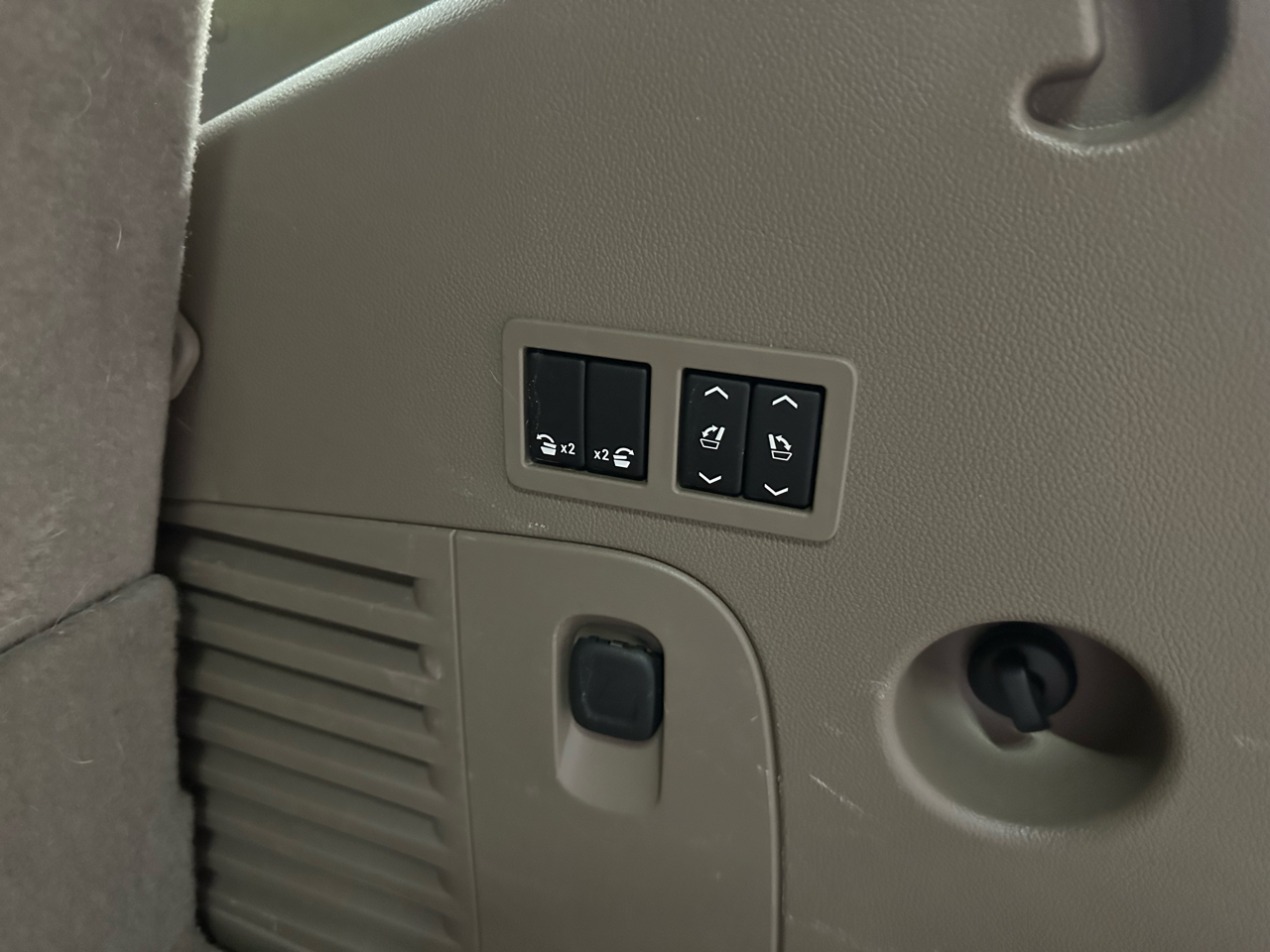 Chevrolet Tahoe 4WD 4dr LTZ 2016