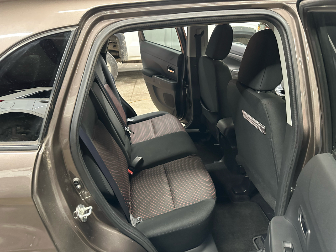 Mitsubishi Outlander Sport ES 2.0 AWC CVT 2017