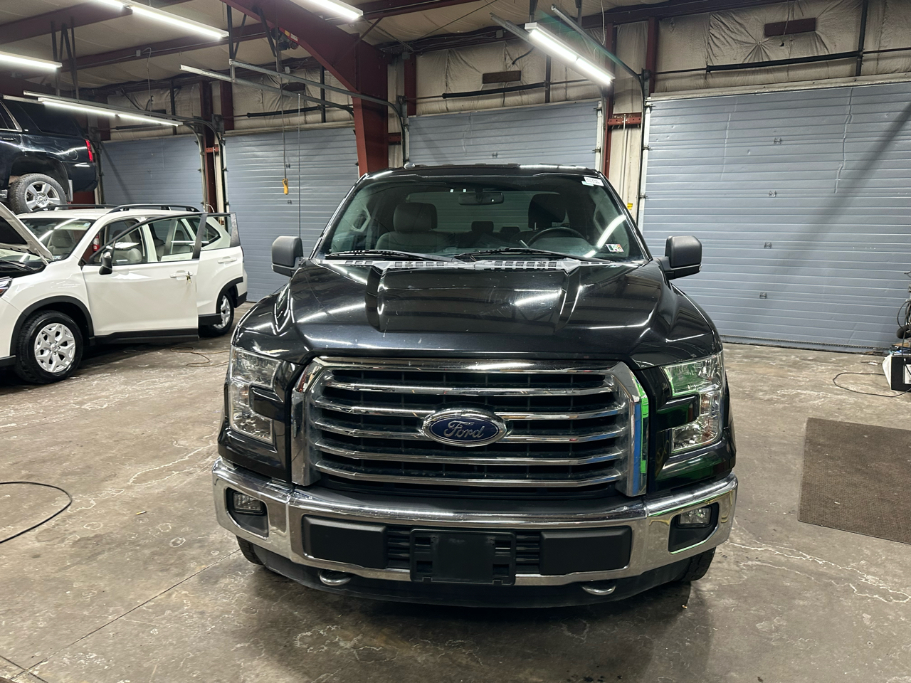 Ford F-150 4WD SuperCab 163" XLT w/HD Payload Pkg 2015