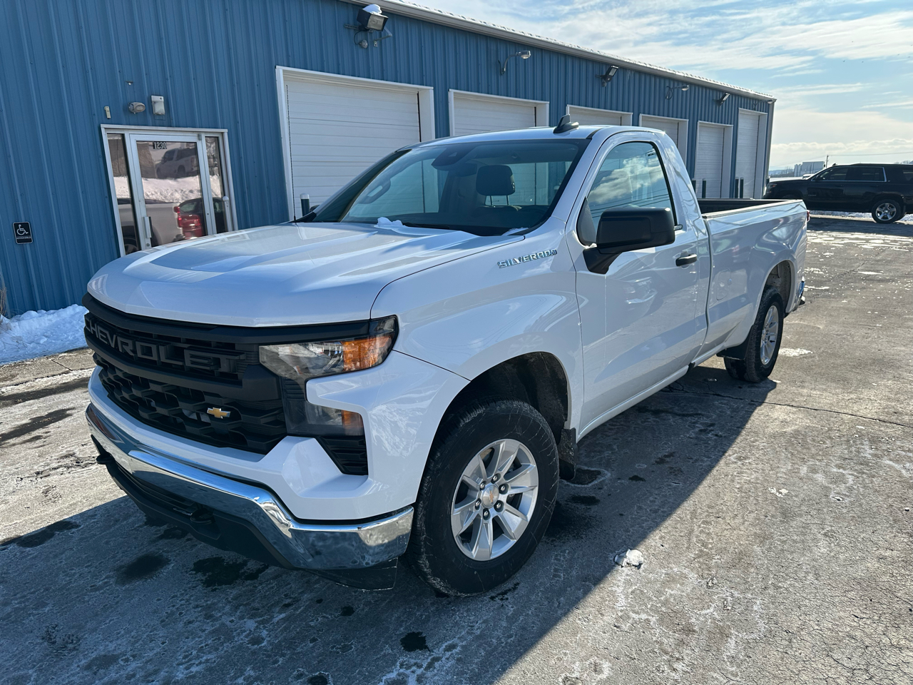 2024 Chevrolet Silverado 1500 2WD Reg Cab 140" Work Truck