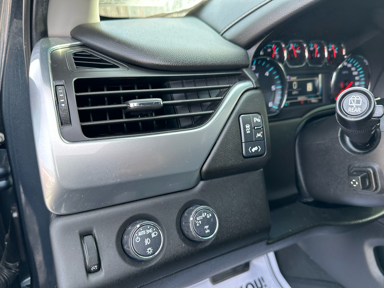 Chevrolet Suburban 4WD 4dr 1500 Premier 2019