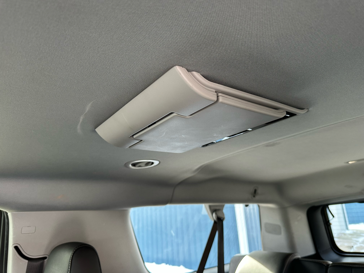 Chevrolet Suburban 4WD 4dr 1500 Premier 2019