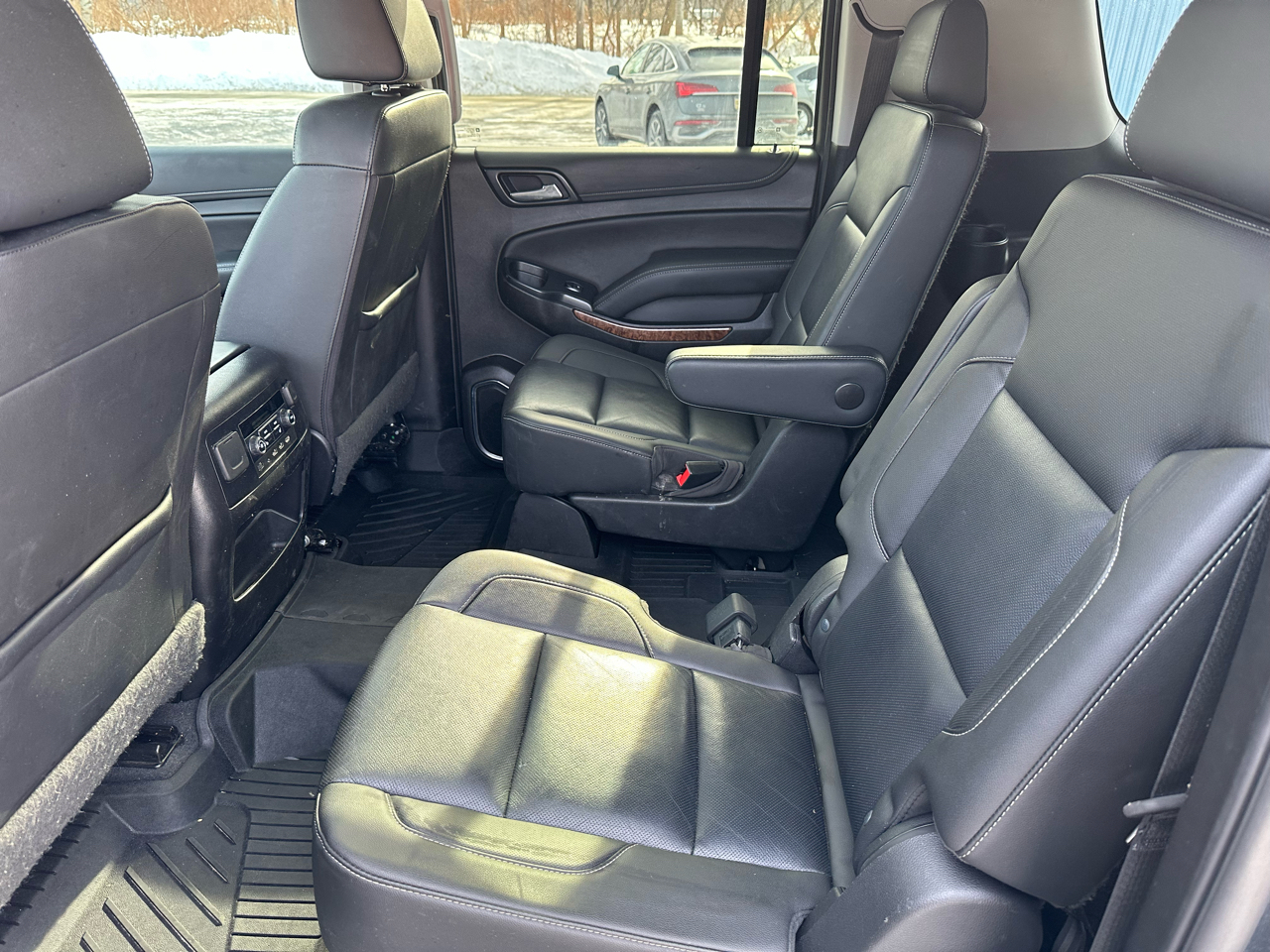 Chevrolet Suburban 4WD 4dr 1500 Premier 2019