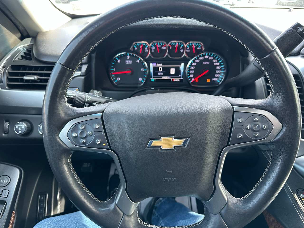 Chevrolet Suburban 4WD 4dr 1500 Premier 2019