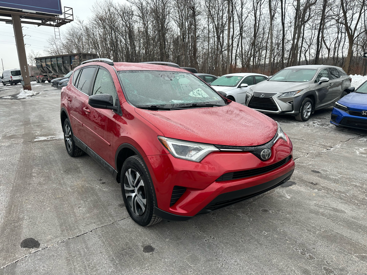 Toyota RAV4 LE AWD (Natl) 2017
