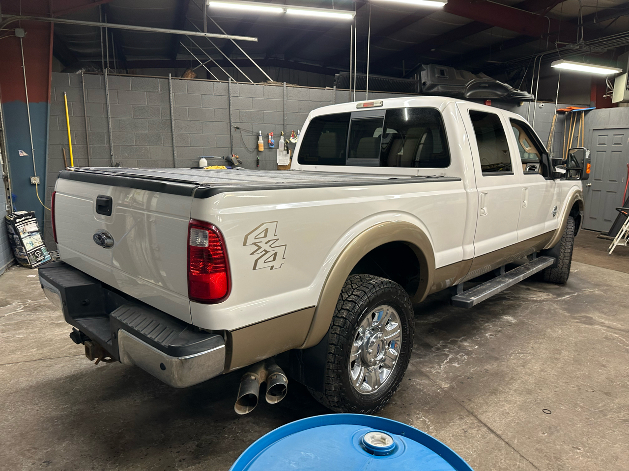 Ford Super Duty F-250 SRW 4WD Crew Cab 156" Lariat 2014