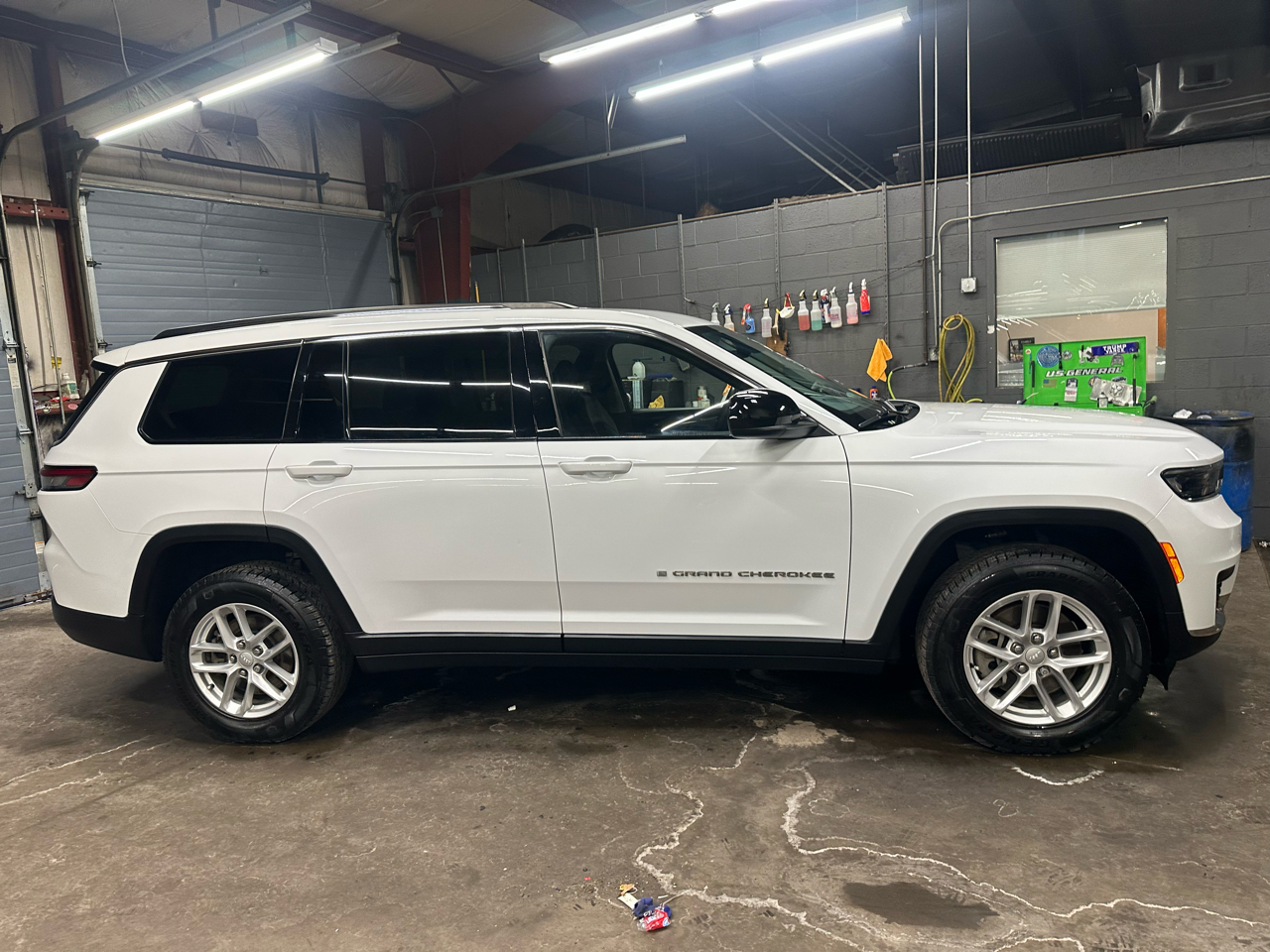 Jeep Grand Cherokee L Laredo 4x4 2021
