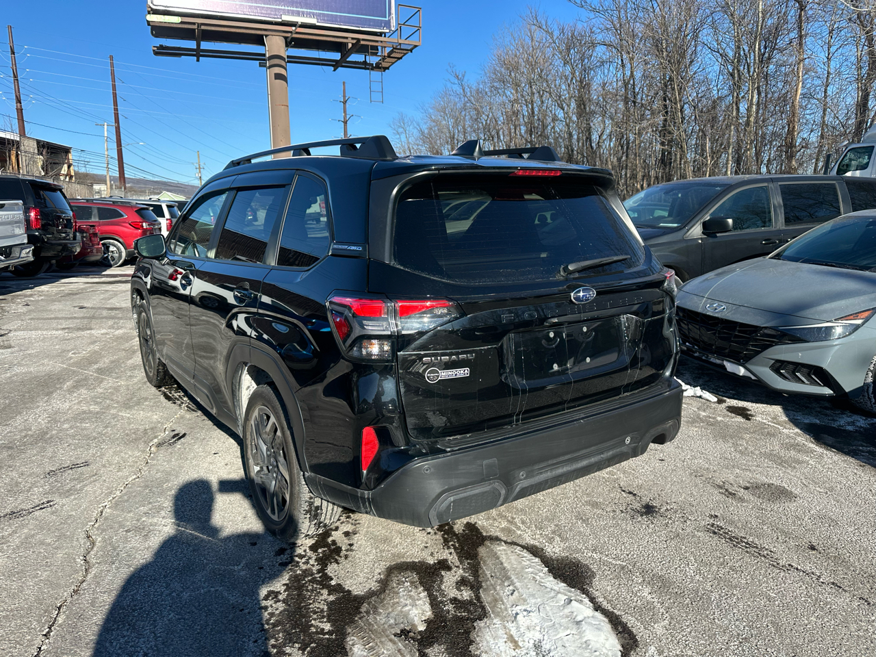 Subaru Forester Limited AWD 2025