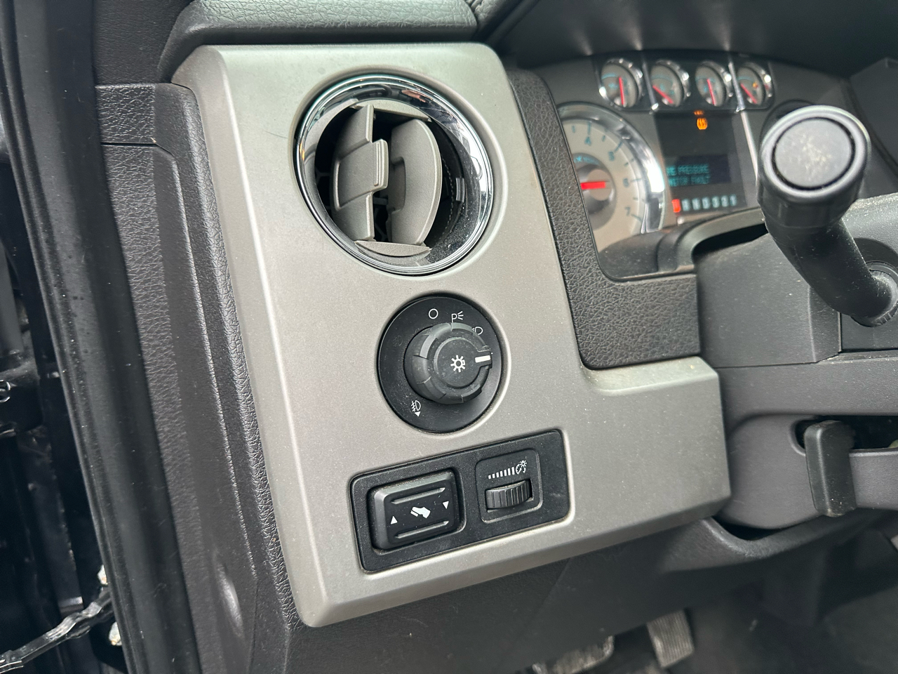 Ford F-150 4WD SuperCrew 145" Lariat 2009