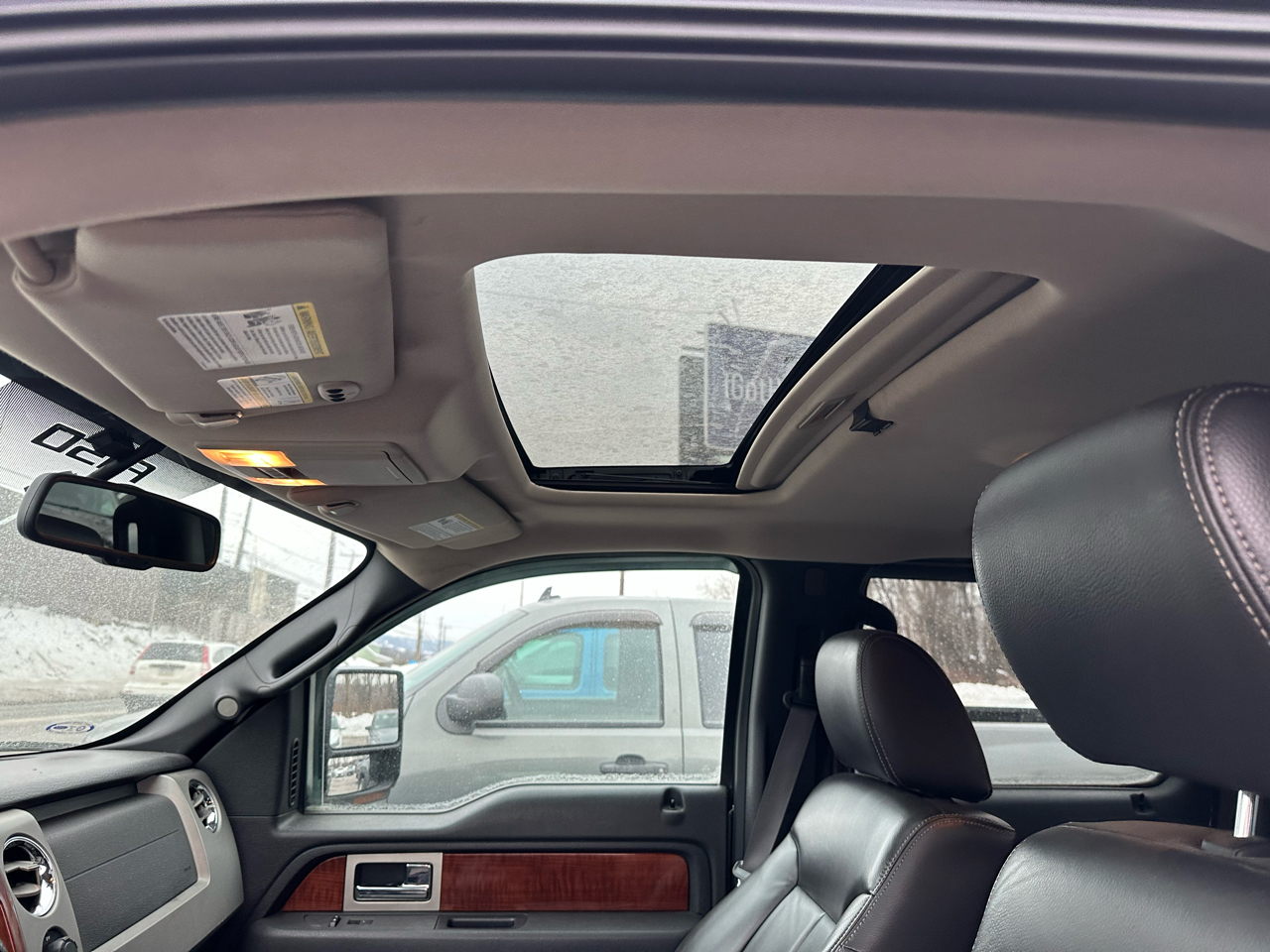 Ford F-150 4WD SuperCrew 145" Lariat 2009