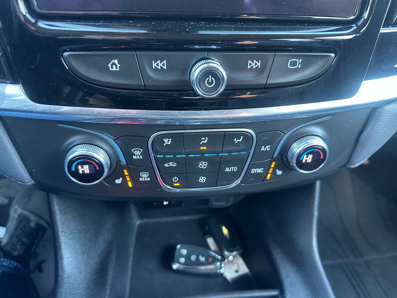 Chevrolet Traverse AWD 4dr LT Leather 2020