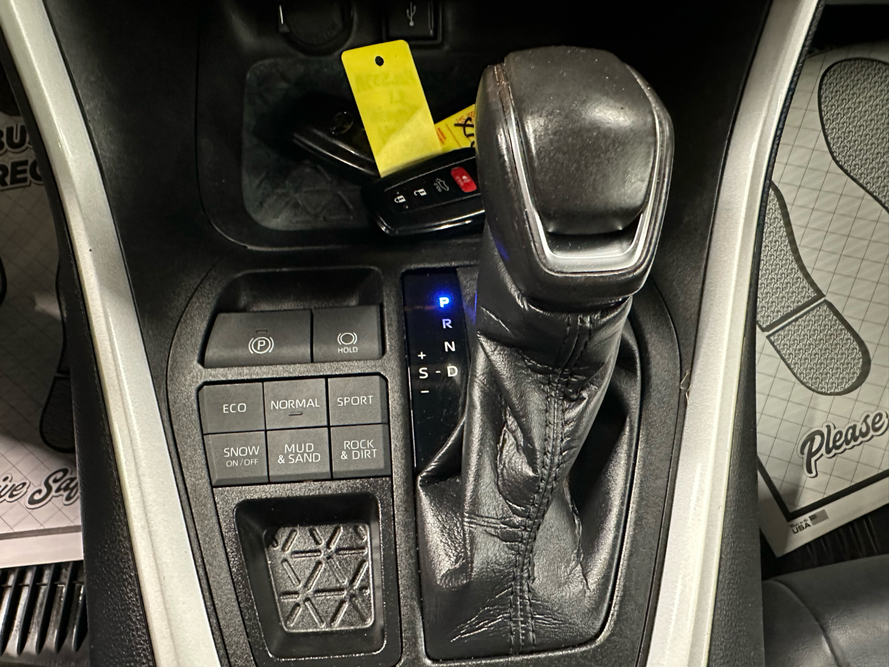 Toyota RAV4 XLE Premium AWD (Natl) 2021