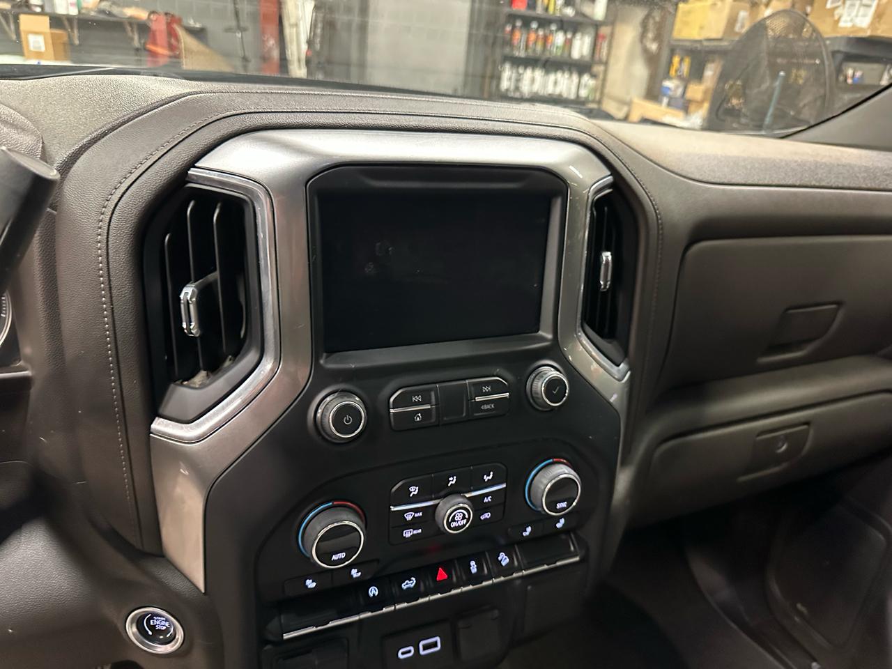 Chevrolet Silverado 1500 4WD Crew Cab 147" LT Trail Boss 2020